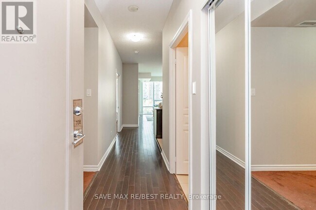 Building Photo - 3525-3525 Kariya Dr