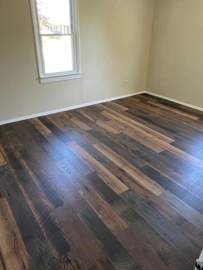 Master Bedroom - 956 Main St