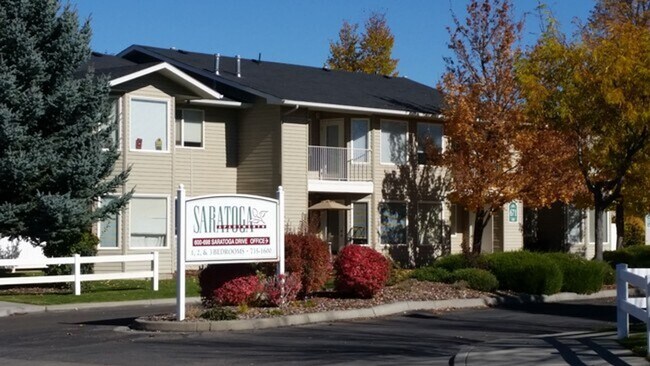 Building Photo - 674 Saratoga Dr