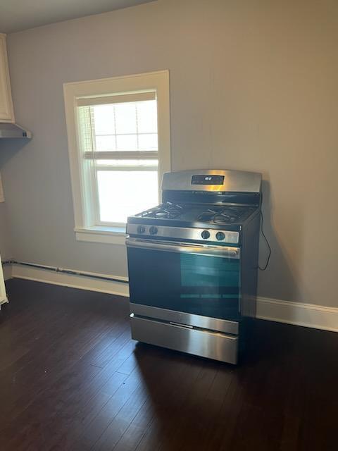 Building Photo - 311 S Wheaton Ave