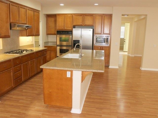 Foto del edificio - 25051 Peppertree Ct