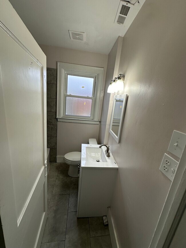 Baño - 2936 Pasadena St