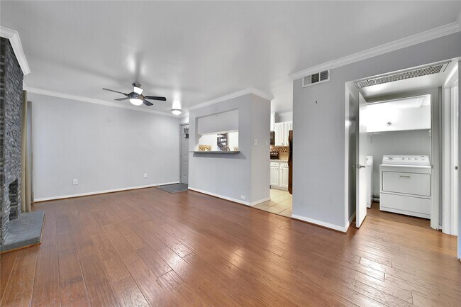 Foto del edificio - 3500 Tangle Brush Dr