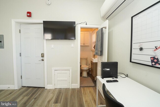 Foto del edificio - 808 S 49th St