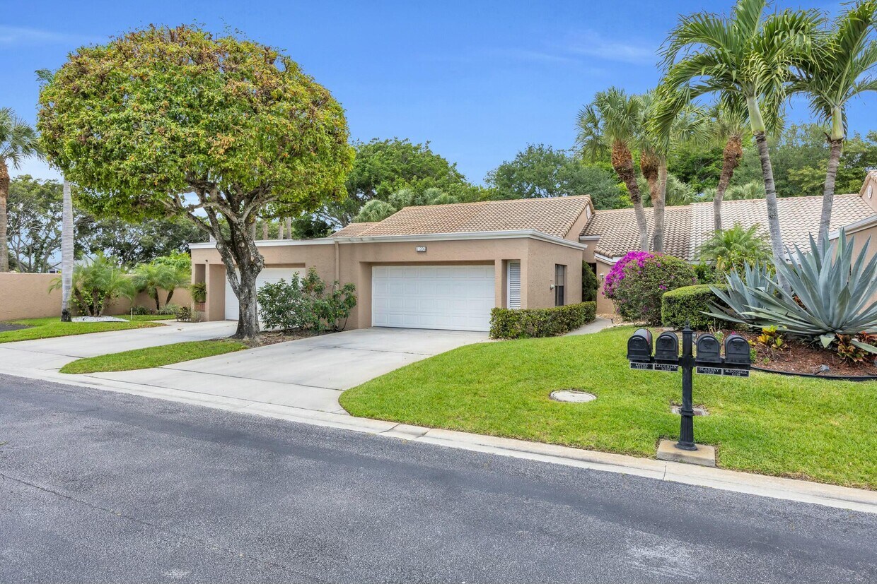 Foto principal - 11206 Applegate Cir