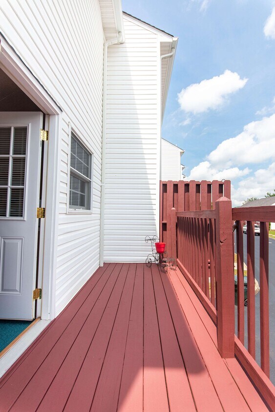 Balcony - 284 Beaverview Dr