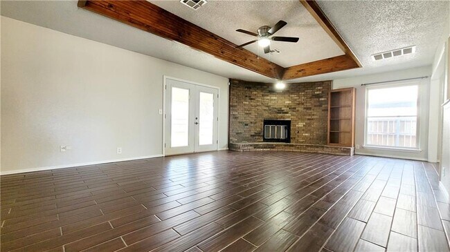 Foto del edificio - 2201 Rushing Meadows