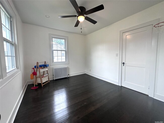 Building Photo - 234 Woodlawn Ave