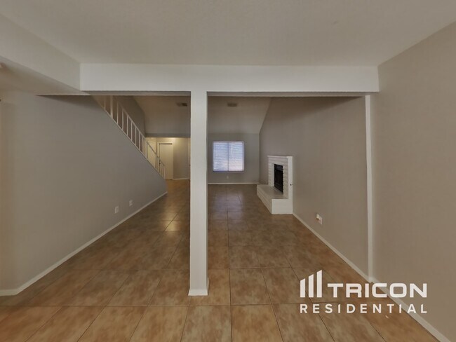 Foto del edificio - 949 Clipper Dr