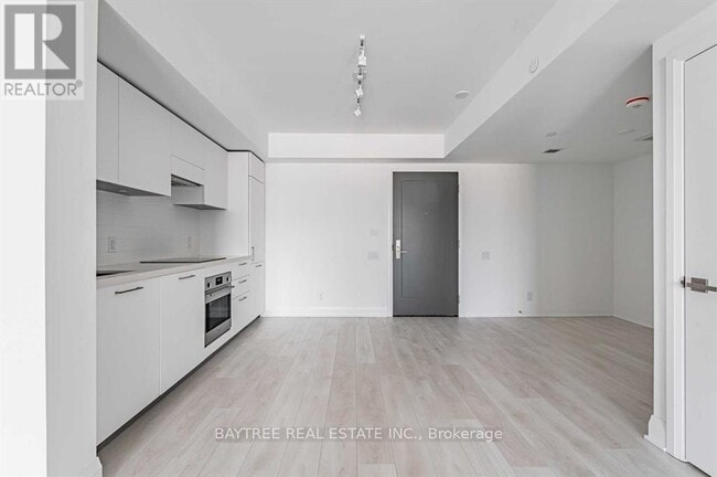 Photo du bâtiment - 33 Frederick Todd Wy