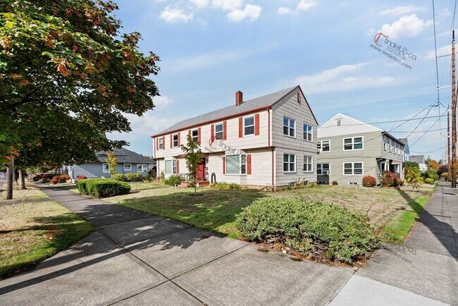 Building Photo - Cozy 1-Bedroom in Prime Piedmont Location ...