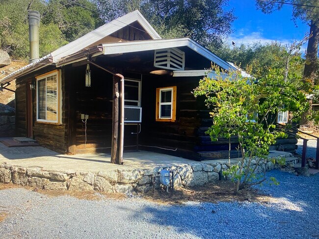 Foto del edificio - 10445 Tanglewood Ln