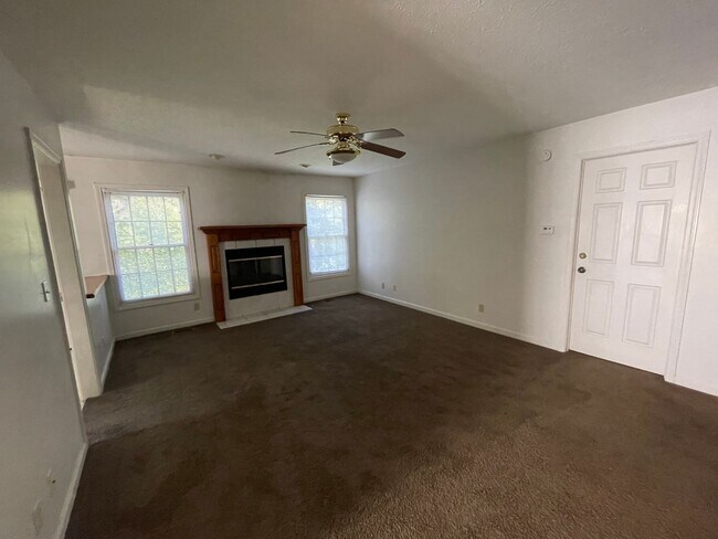 Foto del edificio - Large 3 Bedroom Duplex