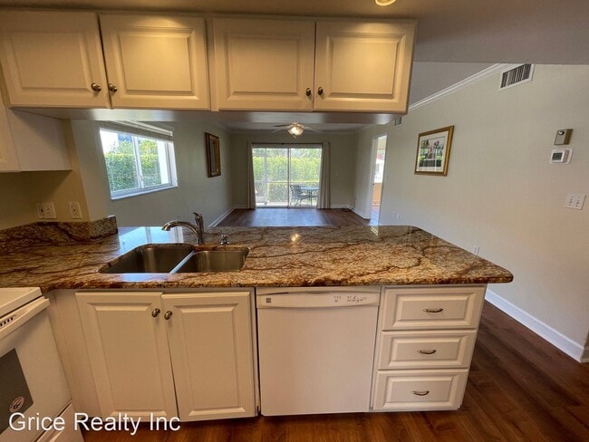 Building Photo - 3 br, 2 bath House - 226 Pebble Beach Blvd...