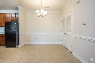Dining Room - Groves at Berry Creek