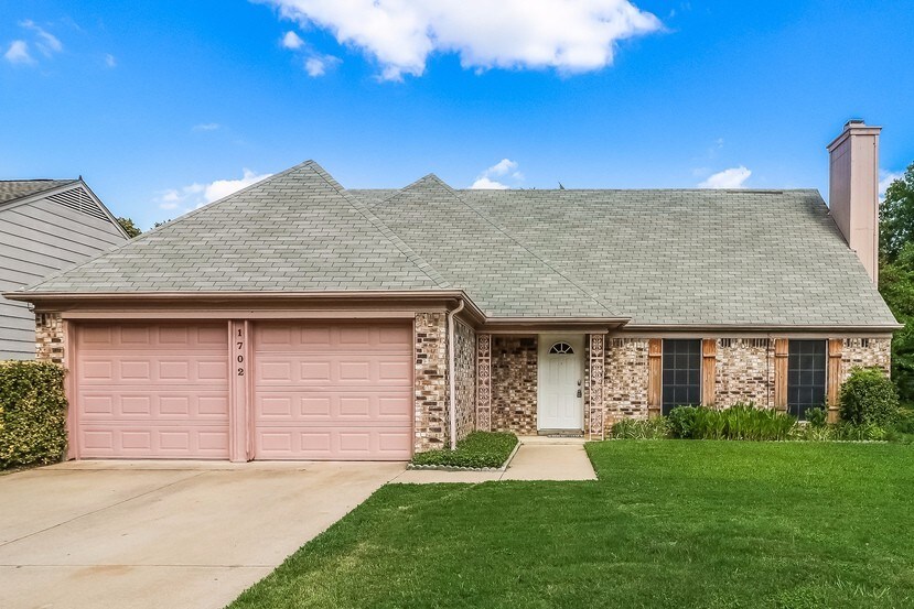 Foto principal - 1702 Pleasant Trl