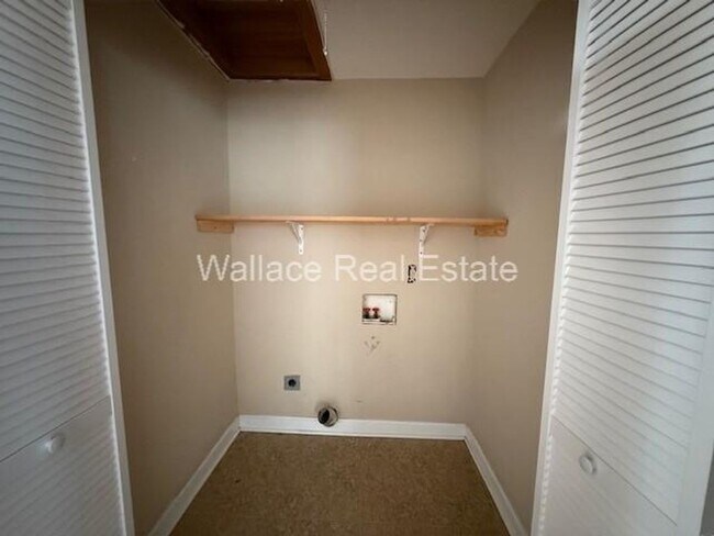 Foto del edificio - NO STEPS...UPDATED 3 BEDROOM RANCH LOCATED IN FARRAGUT!!
