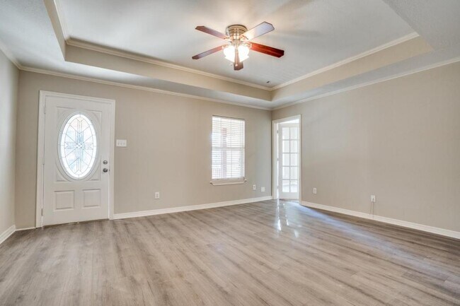 Building Photo - 3533 Gibsondell Ave