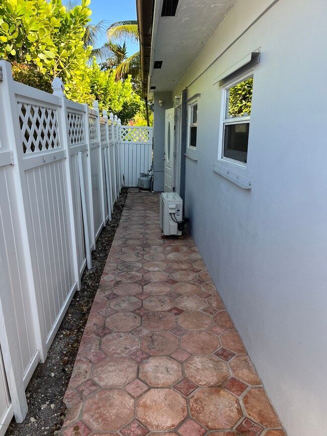 Foto del edificio - 9400 SW 15th St