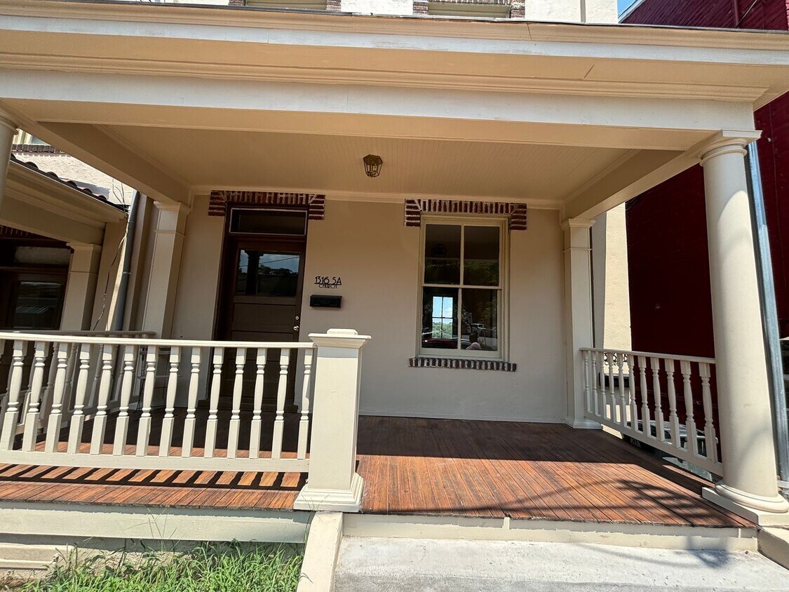 Foto principal - 1316 1/2 Church Street