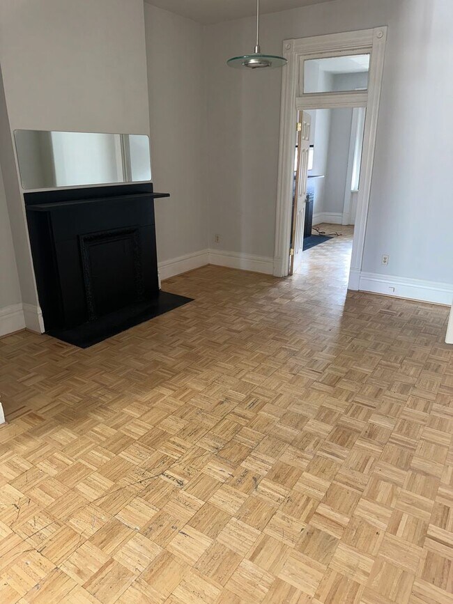 Foto del edificio - 2019 E Carson st