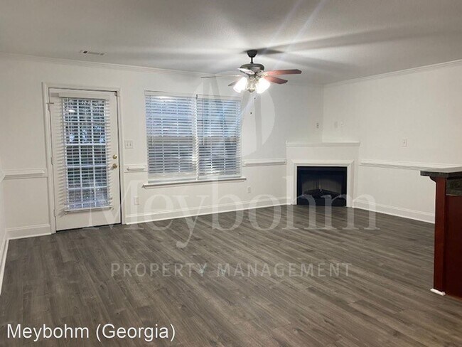 Building Photo - 3 br, 2.5 bath House - 2060 Reserve Lane
