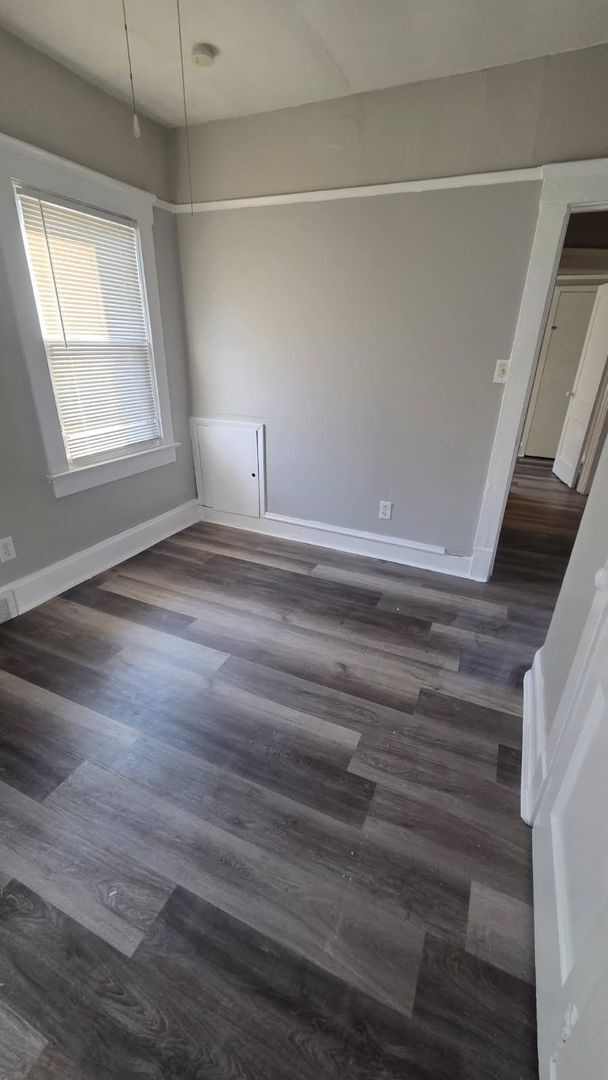 Foto del edificio - 3871-3873 W19th St