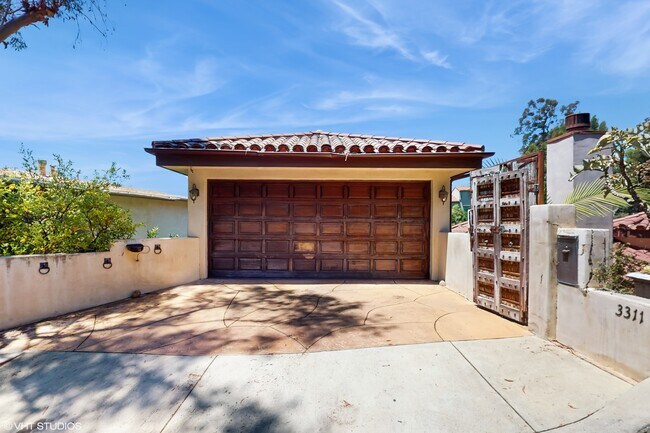 19460 Rosita St, Tarzana, CA 91356 - House Rental in Tarzana, CA