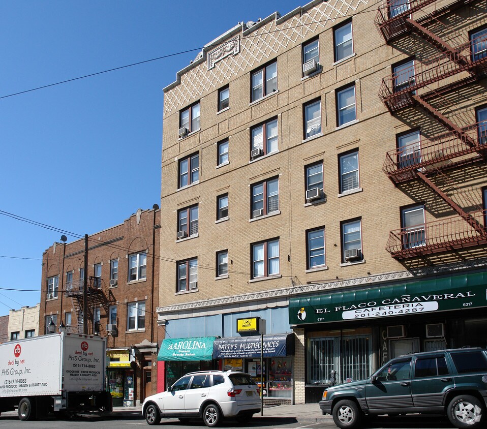 Building Photo - 6315 Park Ave