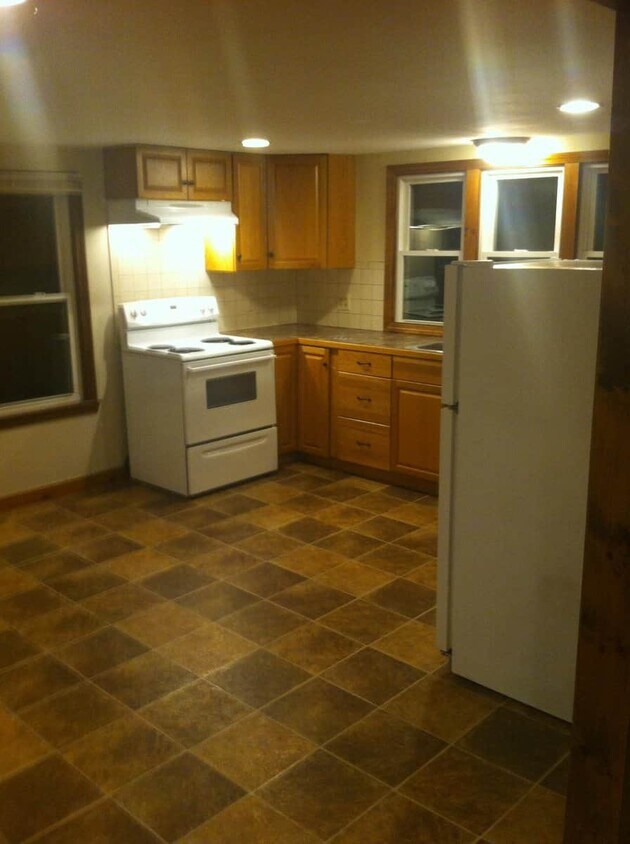 76 Bay Rd Unit 2, Hadley, MA 01035 Apartments in Hadley, MA