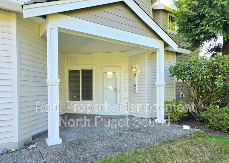 Primary Photo - 5500 Harbour Pointe Blvd
