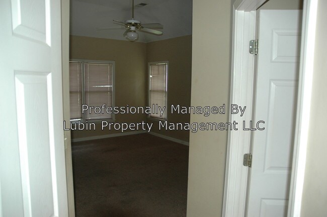 Building Photo - 1537 Apple Grove Ln