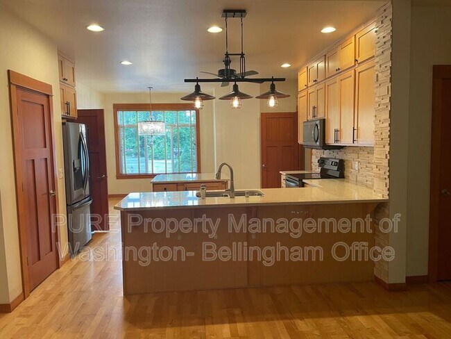 Foto del edificio - 5446 Tanager Rd