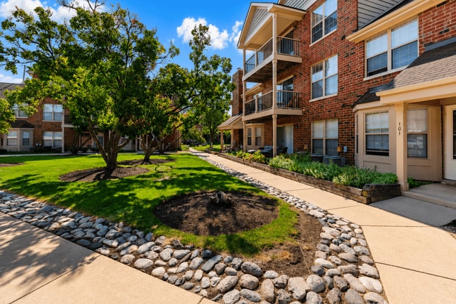 Building Photo - Green Trails Apartments