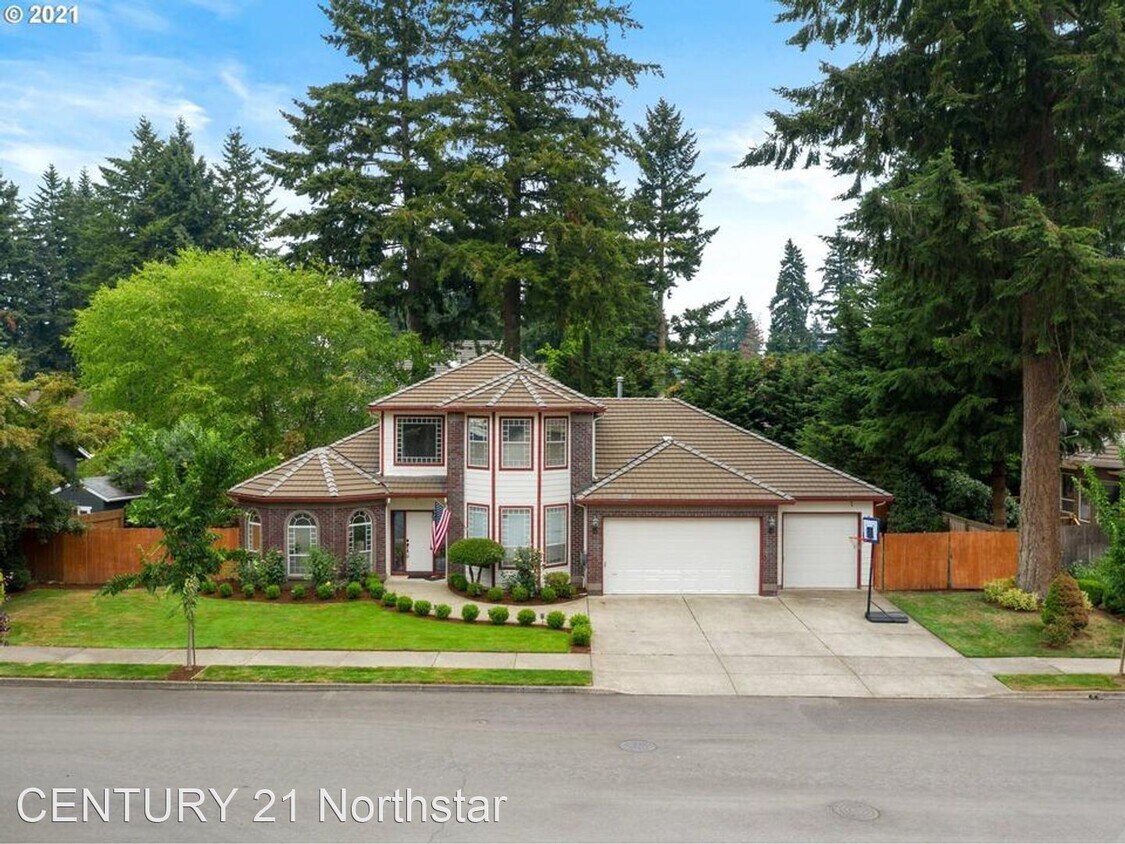 Primary Photo - 4 br, 3 bath House - 1301 NE 146th Ave