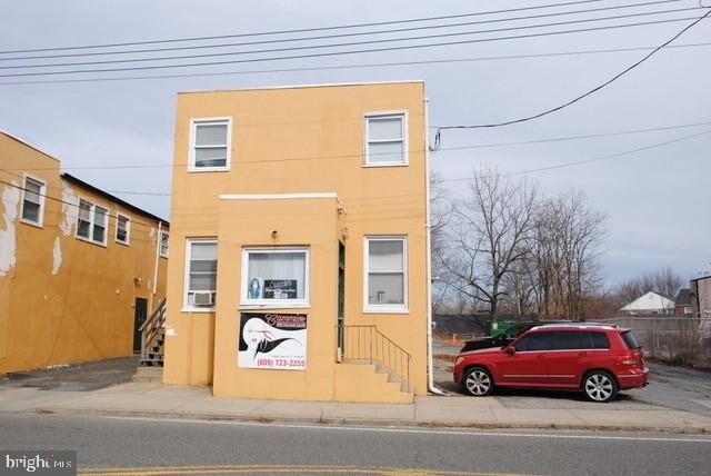 Foto del edificio - 7 E Main St