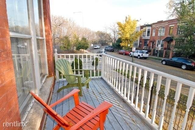 Building Photo - 3 br, 1 bath Apartment - 2342 W Altgeld