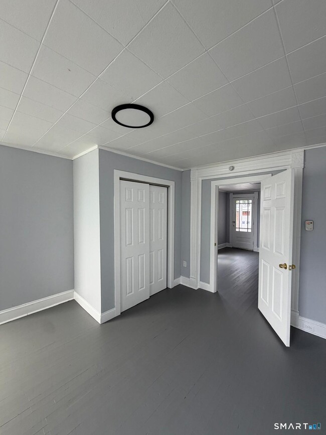 Building Photo - 73 Waterville St