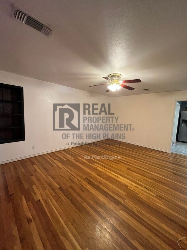 Foto del edificio - 4301 S Parker St