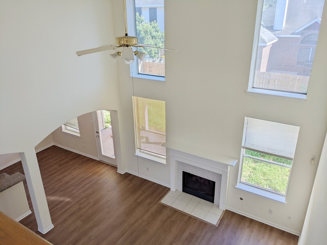 Primary Photo - 1019 Bristol Way