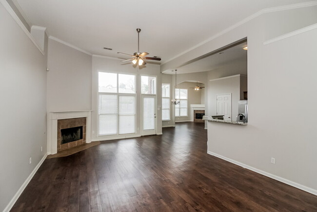Foto del edificio - 7966 Cale Falls Ln