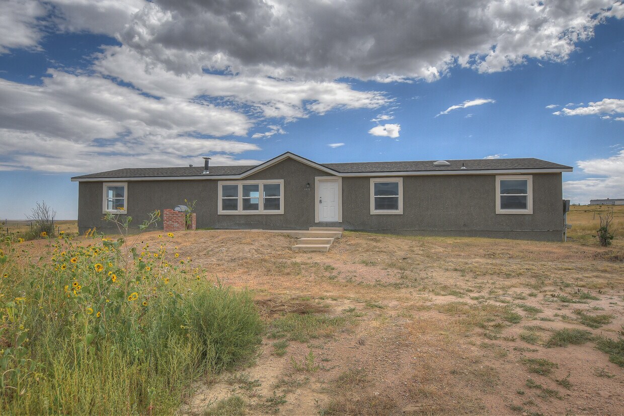 5935 Firebrand View, Pueblo, CO 81008 House Rental in Pueblo, CO