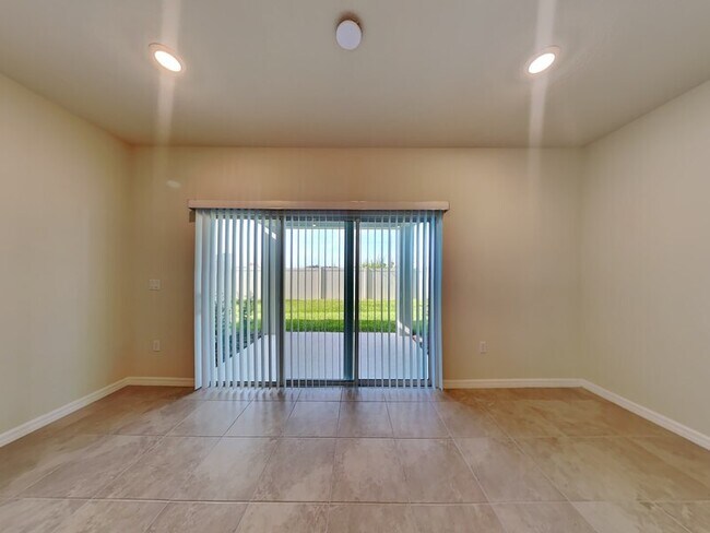 Building Photo - 3187 Emerald Acrs Ln