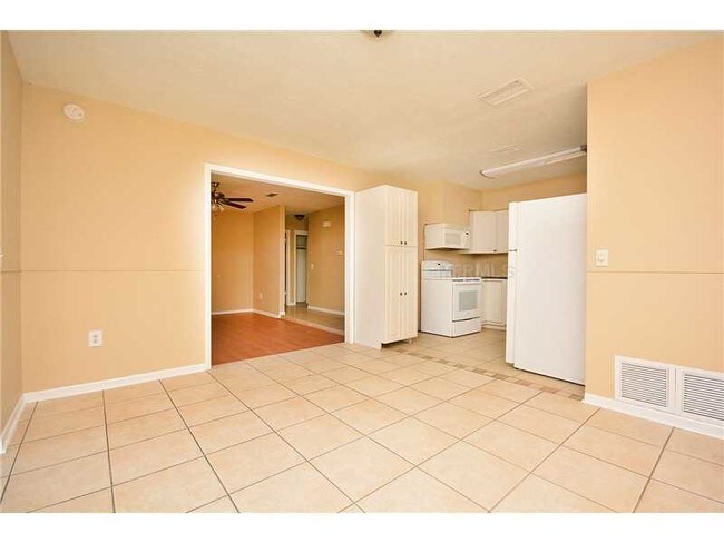 Foto del edificio - 604 Princeton St