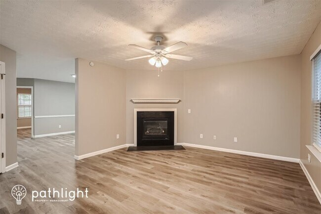 Building Photo - 177 Village Trce
