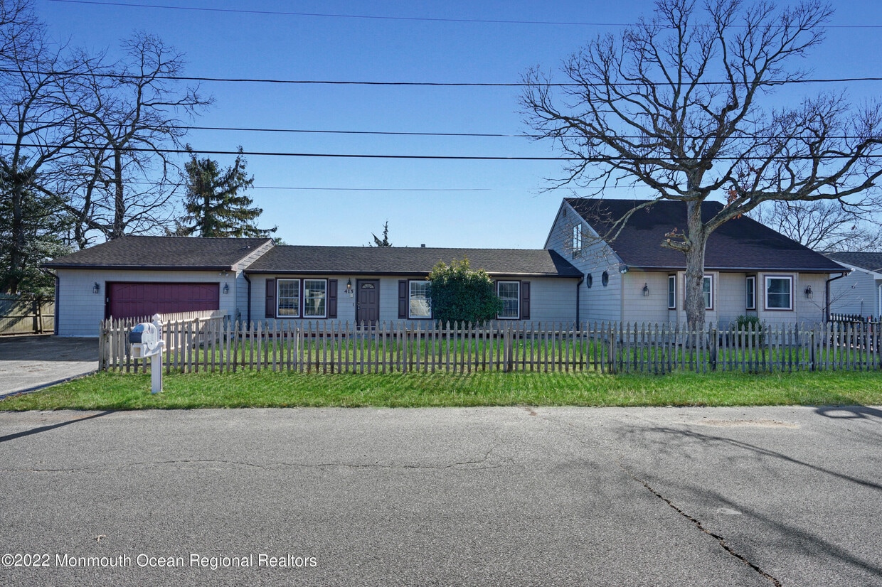 415 Chestnut Dr, Lacey Township, NJ 08734 House Rental in Lacey