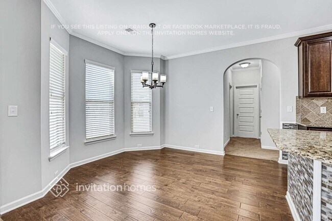 Foto del edificio - 1491 Long Acre Dr