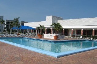 Pool and clubhouse - 501 E Dania Beach Blvd