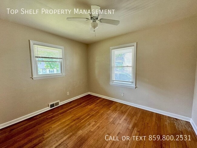 Building Photo - 3 Bedroom with Bonus Room!