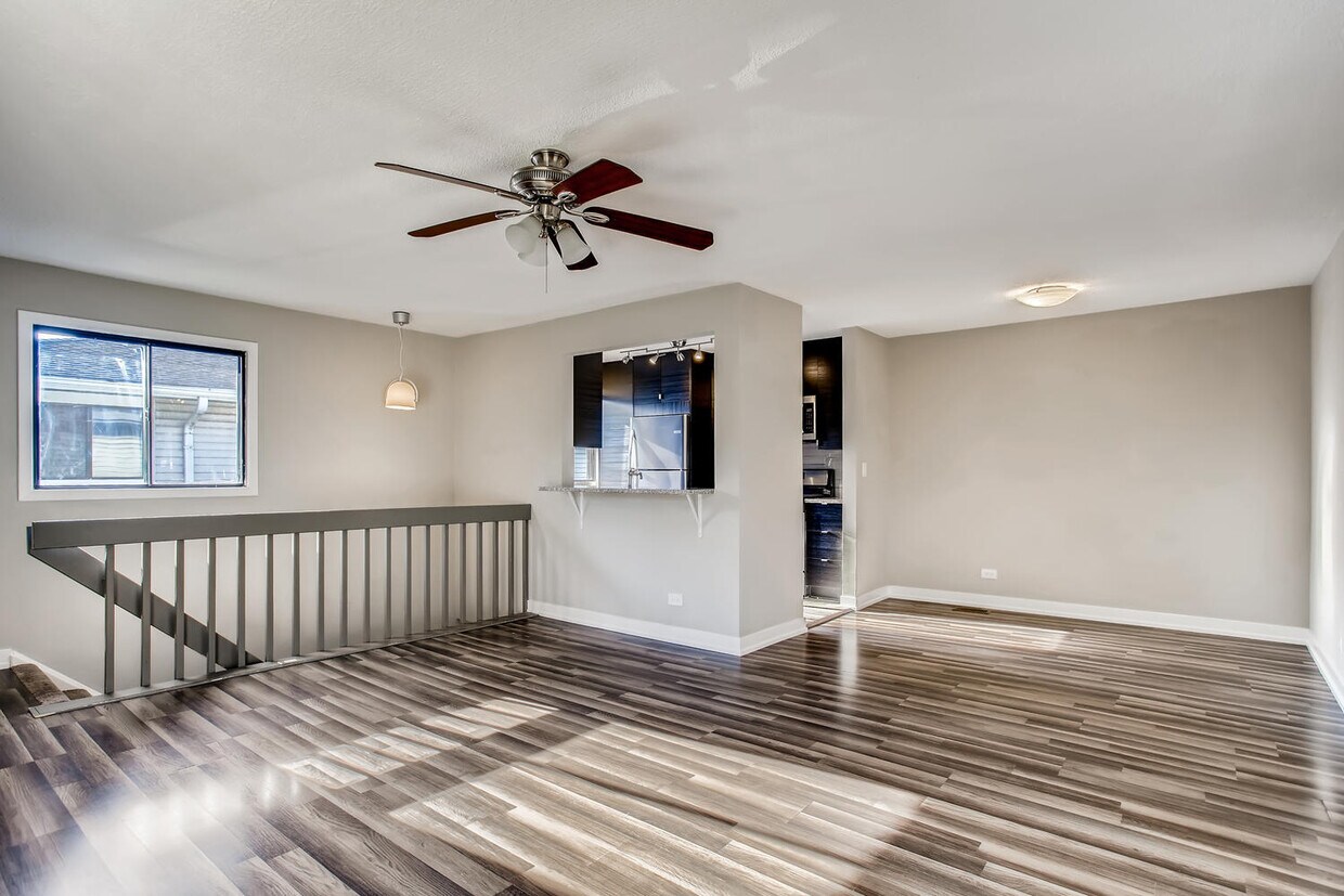 Primary Photo - 29 Winchester Cir